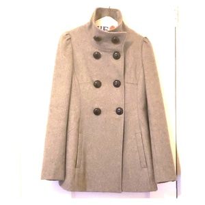 Tailored gray peacoat